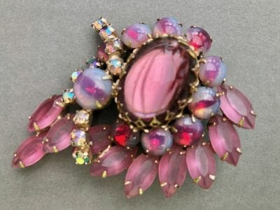 1950s Pink Brooch